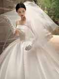 Vintage Ball Gown Strapless Sleeveless Lace Wedding Dress HZ1024