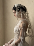 Vintage Ball Gown Halter White Tulle Lace With Veil Gloves Long Wedding Dresses HZ1024
