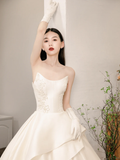 Eelgant Ball Gown Strapless Satin Applique With Gloves Long Wedding Dresses HZ1024